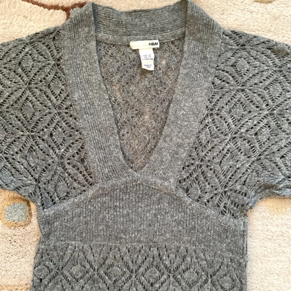 H&M Crochet Style Sweater Gray Size XS - Picture 2 of 9
